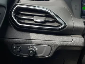 2023 Chevrolet Bolt EUV - image 29