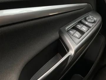 2023 Chevrolet Bolt EUV - image 24