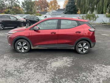 2023 Chevrolet Bolt EUV - image 4