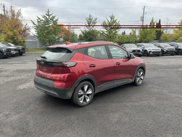 2023 Chevrolet Bolt EUV - image 3