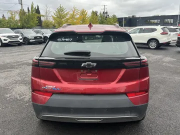 2023 Chevrolet Bolt EUV - image 6