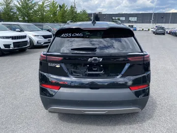 2023 Chevrolet Bolt EUV - image 2