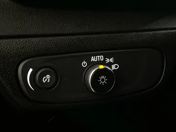 2023 Chevrolet Bolt EUV - image 18