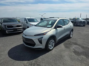 2023 Chevrolet Bolt EUV - image 3