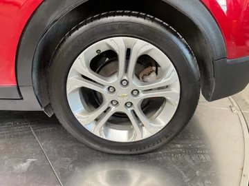 2019 Chevrolet Bolt EV - image 6