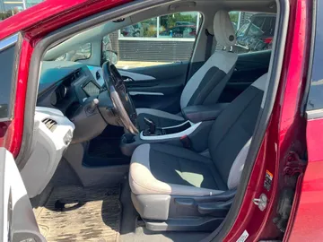 2019 Chevrolet Bolt EV - image 8