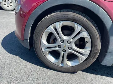 2019 Chevrolet Bolt EV - image 7