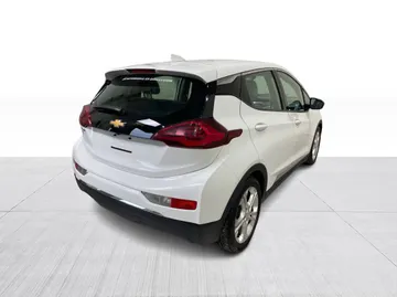2021 Chevrolet Bolt EV - image 13