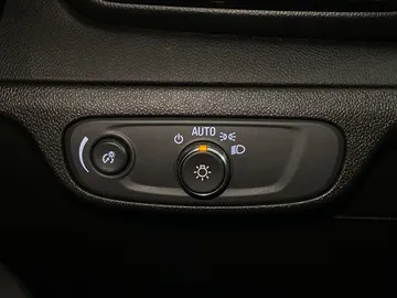 2023 Chevrolet Bolt EUV - image 19