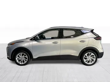 2023 Chevrolet Bolt EUV - image 10