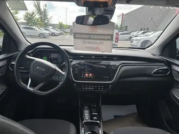 2023 Chevrolet Bolt EUV - image 9