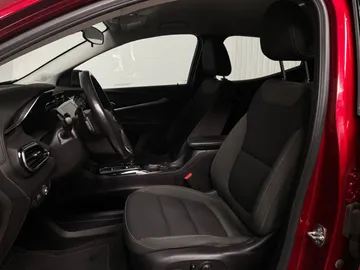 2023 Chevrolet Bolt EUV - image 3