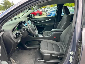 2023 Chevrolet Bolt EUV - image 8
