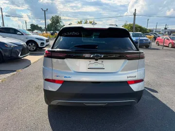 2023 Chevrolet Bolt EUV - image 6