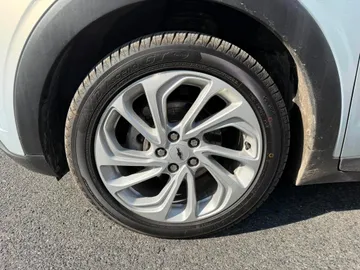 2023 Chevrolet Bolt EUV - image 7