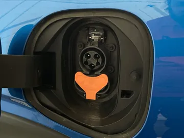 2022 Chevrolet Bolt EUV - image 23
