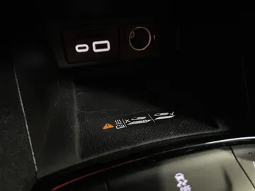 2022 Chevrolet Bolt EUV - image 34