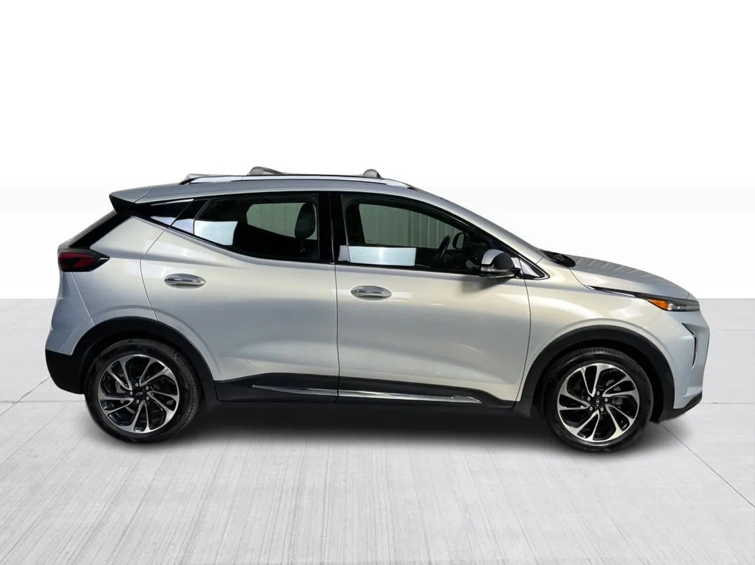 2023 Chevrolet Bolt EUV for sale - photo 2