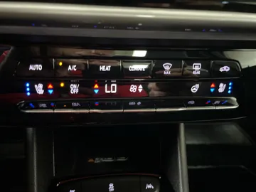 2022 Chevrolet Bolt EUV - image 30