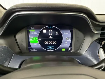 2022 Chevrolet Bolt EUV - image 18