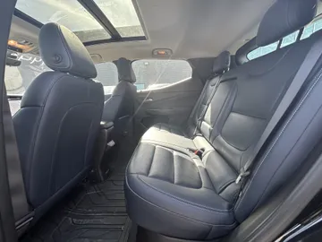2022 Chevrolet Bolt EUV - image 8