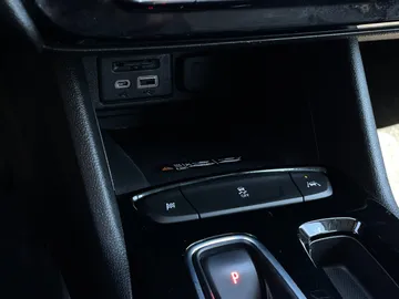 2022 Chevrolet Bolt EUV - image 30