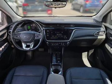 2022 Chevrolet Bolt EUV - image 4