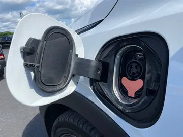 2022 Chevrolet Bolt EUV - image 21