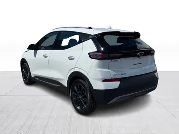 2022 Chevrolet Bolt EUV - image 12