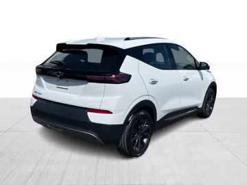 2022 Chevrolet Bolt EUV - image 15