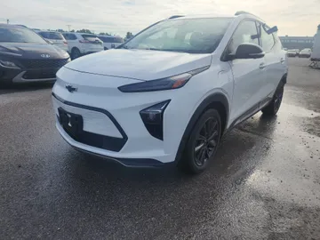 2022 Chevrolet Bolt EUV - image 3