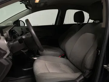 2015 Chevrolet Sonic - image 3