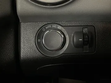 2015 Chevrolet Sonic - image 14