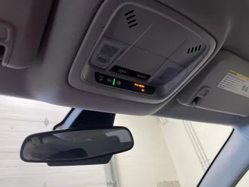 2019 Chevrolet Volt - image 16