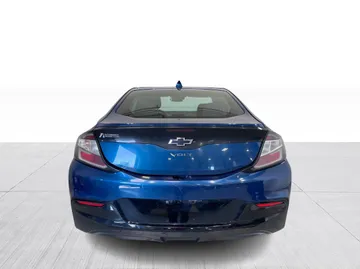 2019 Chevrolet Volt - image 12