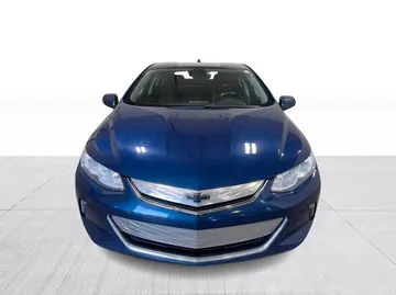2019 Chevrolet Volt - image 8