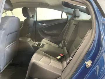 2019 Chevrolet Volt - image 15