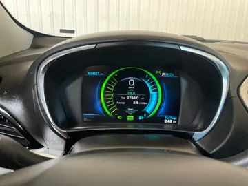 2018 Chevrolet Volt - image 15