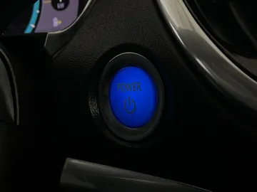 2019 Chevrolet Volt - image 25