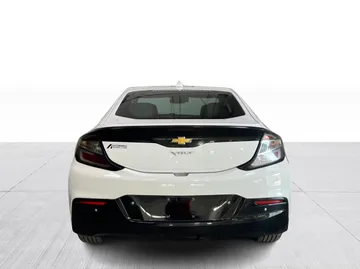 2019 Chevrolet Volt - image 12