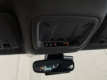 2019 Chevrolet Volt - image 16