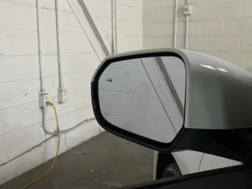2019 Chevrolet Volt - image 21