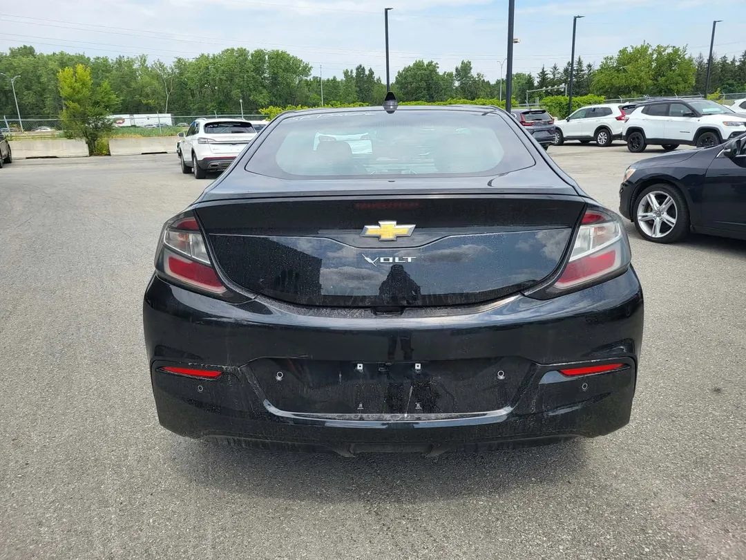 2017 Chevrolet Volt — photo 4
