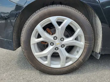 2017 Chevrolet Volt - image 7