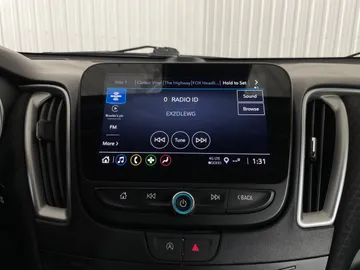 2024 Chevrolet Malibu - image 27