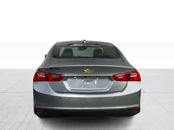 2024 Chevrolet Malibu - image 7