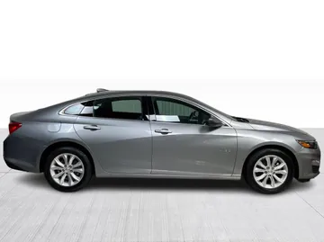 2024 Chevrolet Malibu - image 9