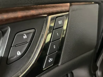 2016 Cadillac CTS - image 19