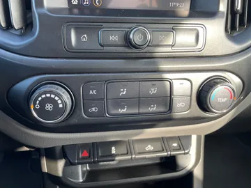 2020 Chevrolet Colorado - image 20