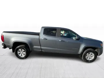2020 Chevrolet Colorado - image 2